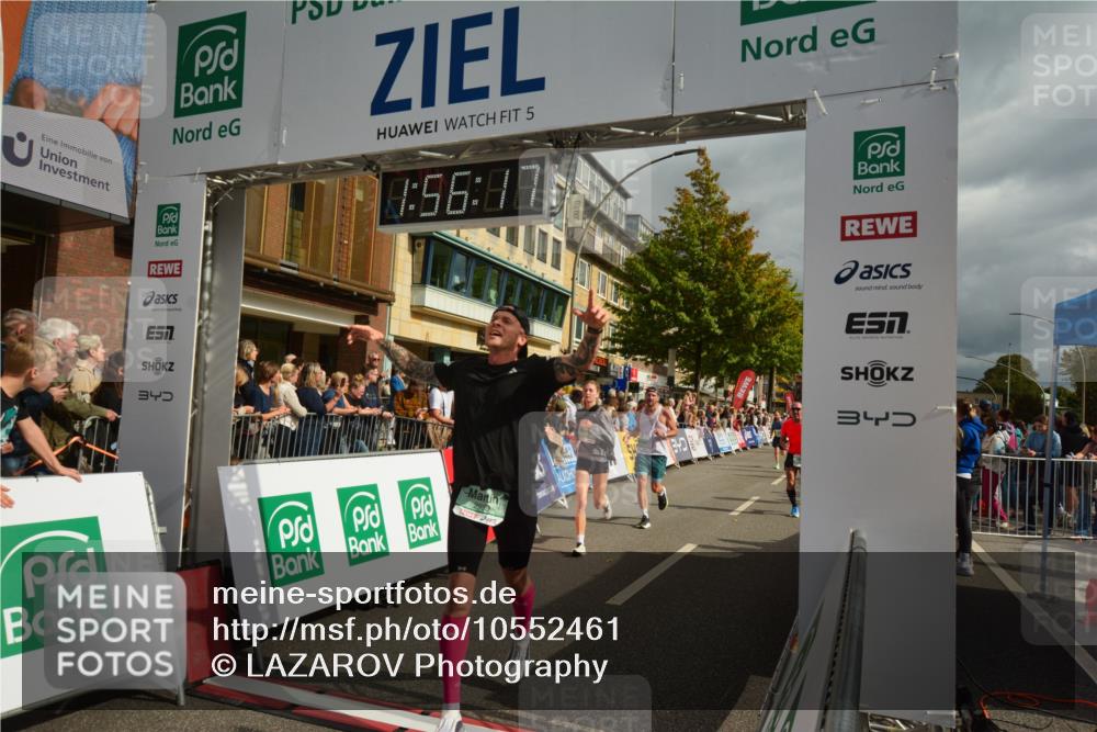 20.09.2026 - PSD Bank Halbmarathon LAZAROV Photography http://msf.ph/oto/10552461 20.09.2026 11:56:16 Ziel 1183, 1272, 1426, 1514, 1541, 1620, 1824, 1872, 2180, 2955, 3441, 3593, 3744, 3872, 3932, 3943, 4224, 4525, 4692 meine-sportfotos.de