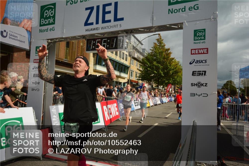20.09.2026 - PSD Bank Halbmarathon LAZAROV Photography http://msf.ph/oto/10552463 20.09.2026 11:56:17 Ziel 1183, 1272, 1426, 1514, 1541, 1620, 1824, 2180, 2955, 3441, 3593, 3744, 3872, 3932, 3943, 4224, 4525, 4692 meine-sportfotos.de