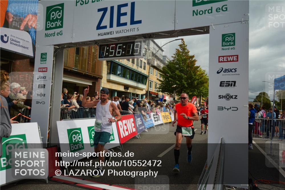 20.09.2026 - PSD Bank Halbmarathon LAZAROV Photography http://msf.ph/oto/10552472 20.09.2026 11:56:18 Ziel 1183, 1272, 1426, 1514, 1541, 1620, 1824, 2180, 2955, 3441, 3593, 3744, 3872, 3932, 3943, 4224, 4525, 4692 meine-sportfotos.de