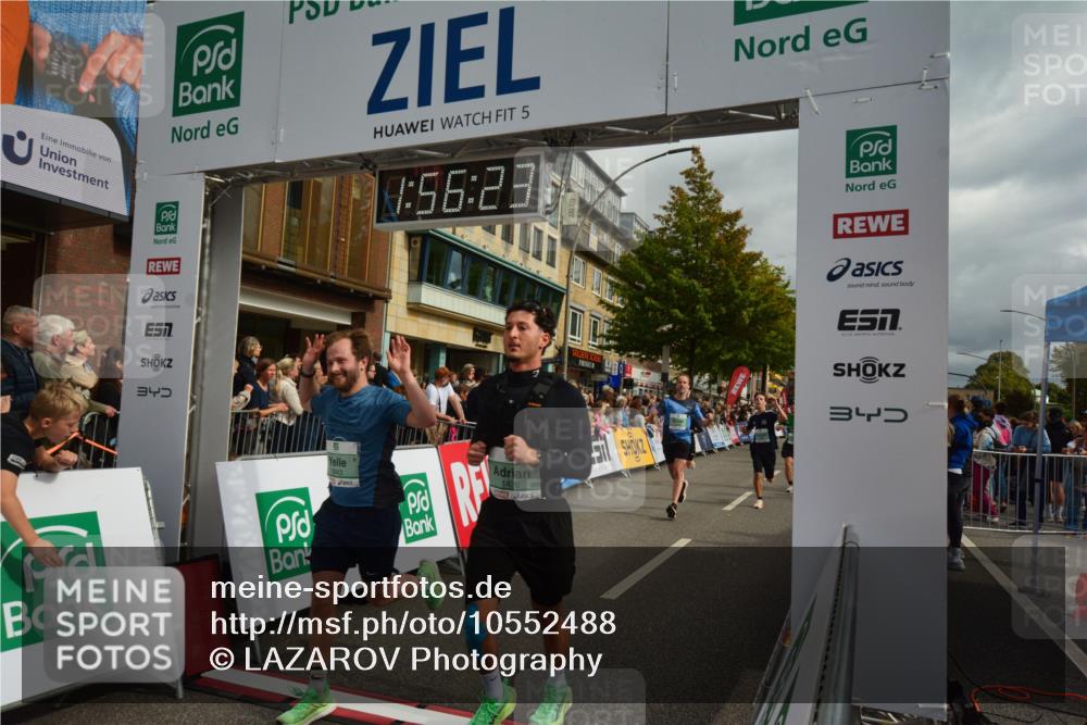 20.09.2026 - PSD Bank Halbmarathon LAZAROV Photography http://msf.ph/oto/10552488 20.09.2026 11:56:22 Ziel 1183, 1426, 1514, 1541, 1620, 1824, 1920, 2180, 2955, 2967, 3545, 3593, 3744, 3872, 3943, 4267, 4525, 4692 meine-sportfotos.de