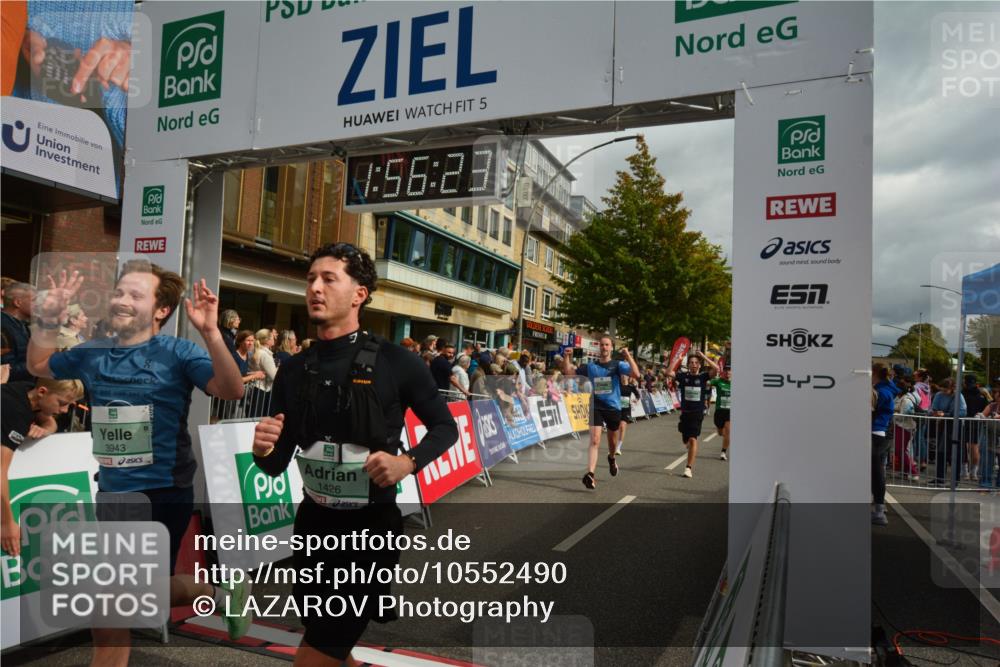 20.09.2026 - PSD Bank Halbmarathon LAZAROV Photography http://msf.ph/oto/10552490 20.09.2026 11:56:22 Ziel 1183, 1426, 1514, 1541, 1620, 1824, 1920, 2180, 2955, 2967, 3545, 3593, 3744, 3872, 3943, 4267, 4525, 4692 meine-sportfotos.de