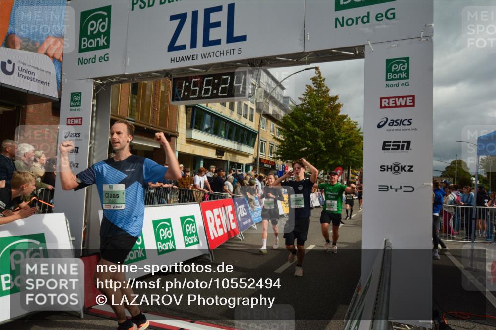 20.09.2026 - PSD Bank Halbmarathon LAZAROV Photography http://msf.ph/oto/10552494 20.09.2026 11:56:24 Ziel 1183, 1426, 1514, 1541, 1620, 1824, 1920, 2180, 2221, 2275, 2869, 2967, 3545, 3593, 3744, 3872, 3943, 4267, 4525, 4692 meine-sportfotos.de