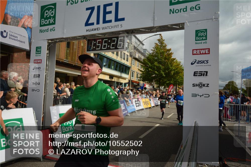 20.09.2026 - PSD Bank Halbmarathon LAZAROV Photography http://msf.ph/oto/10552502 20.09.2026 11:56:26 Ziel 1426, 1514, 1620, 1824, 1920, 2022, 2180, 2221, 2275, 2869, 2967, 3545, 3593, 3744, 3943, 4267, 4525, 4692 meine-sportfotos.de