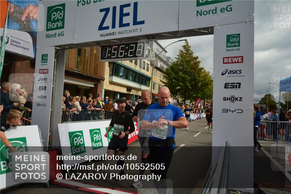 20.09.2026 - PSD Bank Halbmarathon LAZAROV Photography http://msf.ph/oto/10552505 20.09.2026 11:56:28 Ziel 1426, 1514, 1747, 1824, 1920, 2022, 2180, 2221, 2275, 2418, 2869, 2967, 3545, 3593, 3744, 3943, 4097, 4252, 4267, 4525, 4692 meine-sportfotos.de