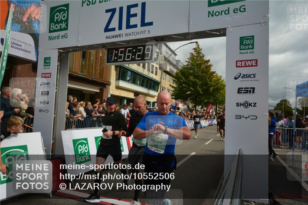 20.09.2026 - PSD Bank Halbmarathon LAZAROV Photography http://msf.ph/oto/10552506 20.09.2026 11:56:28 Ziel 1426, 1514, 1747, 1824, 1920, 2022, 2180, 2221, 2275, 2418, 2869, 2967, 3545, 3593, 3744, 3943, 4097, 4252, 4267, 4525, 4692 meine-sportfotos.de