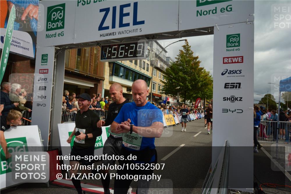 20.09.2026 - PSD Bank Halbmarathon LAZAROV Photography http://msf.ph/oto/10552507 20.09.2026 11:56:28 Ziel 1426, 1514, 1747, 1824, 1920, 2022, 2180, 2221, 2275, 2418, 2869, 2967, 3545, 3593, 3744, 3943, 4097, 4252, 4267, 4525, 4692 meine-sportfotos.de