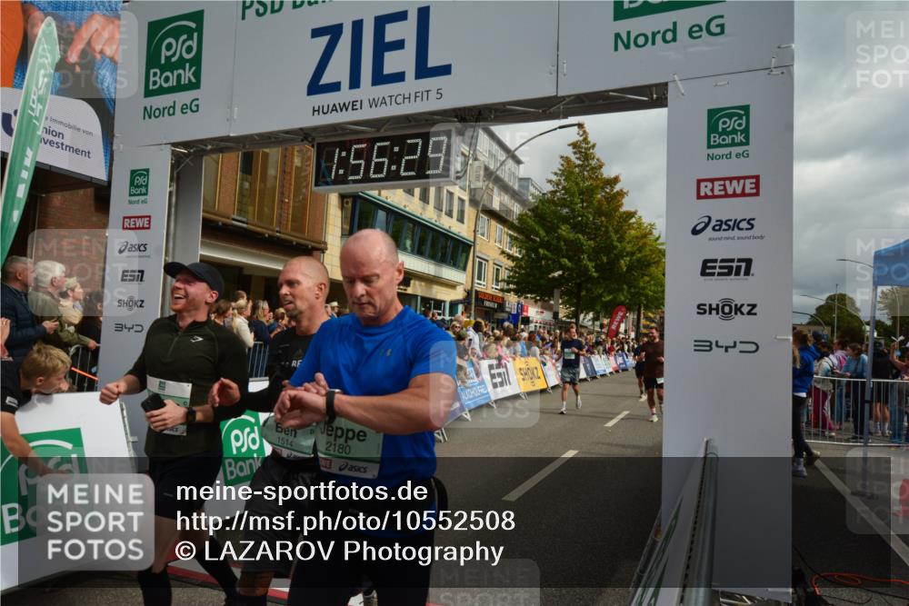 20.09.2026 - PSD Bank Halbmarathon LAZAROV Photography http://msf.ph/oto/10552508 20.09.2026 11:56:28 Ziel 1426, 1514, 1747, 1824, 1920, 2022, 2180, 2221, 2275, 2418, 2869, 2967, 3545, 3593, 3744, 3943, 4097, 4252, 4267, 4525, 4692 meine-sportfotos.de