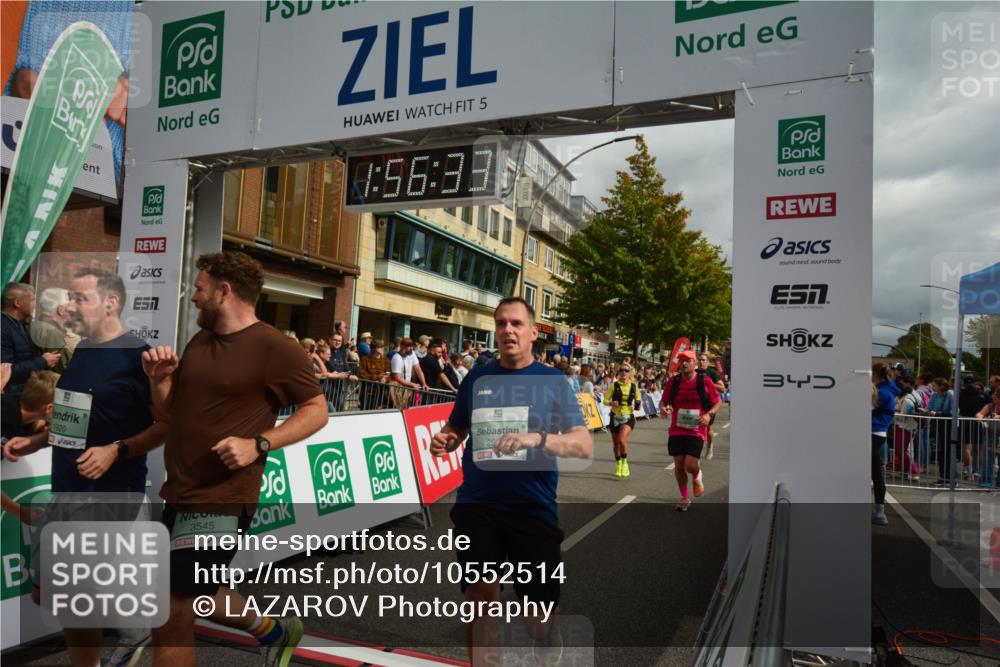 20.09.2026 - PSD Bank Halbmarathon LAZAROV Photography http://msf.ph/oto/10552514 20.09.2026 11:56:32 Ziel 1514, 1747, 1760, 1824, 1920, 2022, 2180, 2221, 2275, 2418, 2869, 2967, 3365, 3545, 4097, 4252, 4267, 4374 meine-sportfotos.de