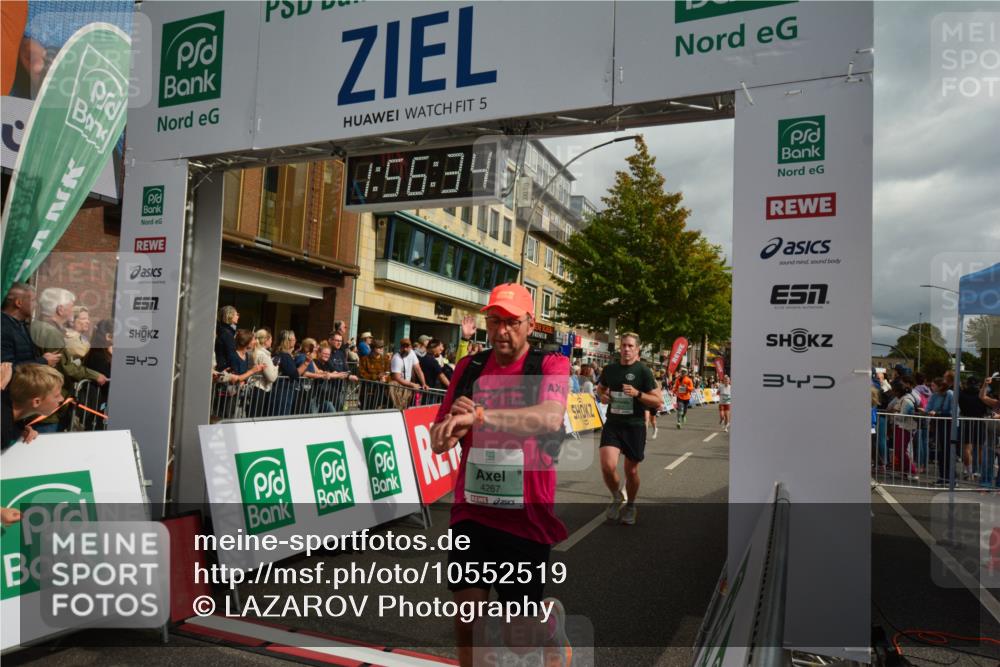 20.09.2026 - PSD Bank Halbmarathon LAZAROV Photography http://msf.ph/oto/10552519 20.09.2026 11:56:34 Ziel 1514, 1747, 1760, 1824, 1920, 2022, 2180, 2221, 2275, 2418, 2869, 2967, 3365, 3545, 4097, 4252, 4267, 4374 meine-sportfotos.de