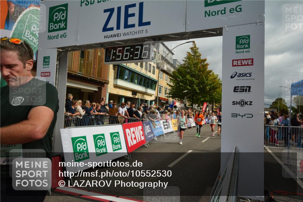 20.09.2026 - PSD Bank Halbmarathon LAZAROV Photography http://msf.ph/oto/10552530 20.09.2026 11:56:36 Ziel 1747, 1760, 1920, 2022, 2221, 2275, 2418, 2869, 2967, 3365, 3545, 4097, 4252, 4267, 4374 meine-sportfotos.de