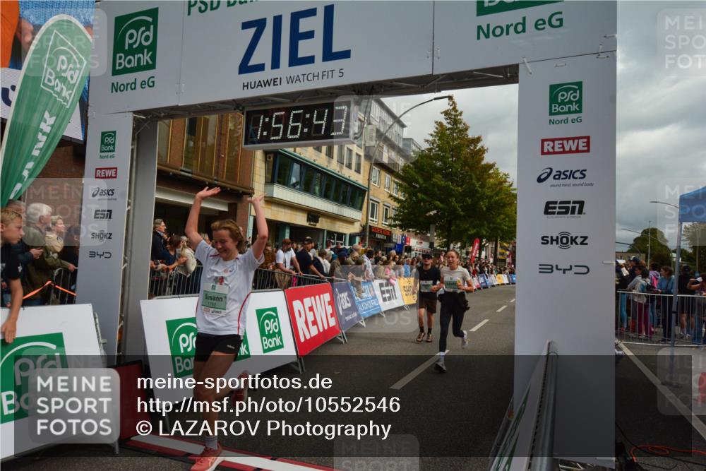 20.09.2026 - PSD Bank Halbmarathon LAZAROV Photography http://msf.ph/oto/10552546 20.09.2026 11:56:42 Ziel 1482, 1747, 1760, 1903, 2022, 2416, 2418, 3365, 4097, 4252, 4374, 4734 meine-sportfotos.de