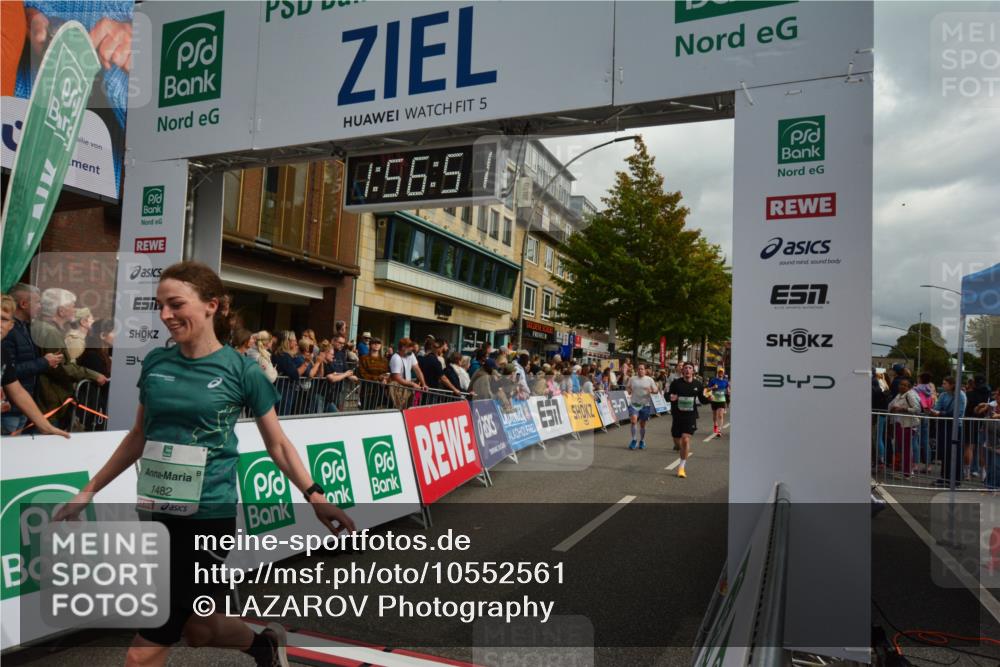20.09.2026 - PSD Bank Halbmarathon LAZAROV Photography http://msf.ph/oto/10552561 20.09.2026 11:56:51 Ziel 1482, 1554, 1903, 2416, 3822, 3967, 4734 meine-sportfotos.de