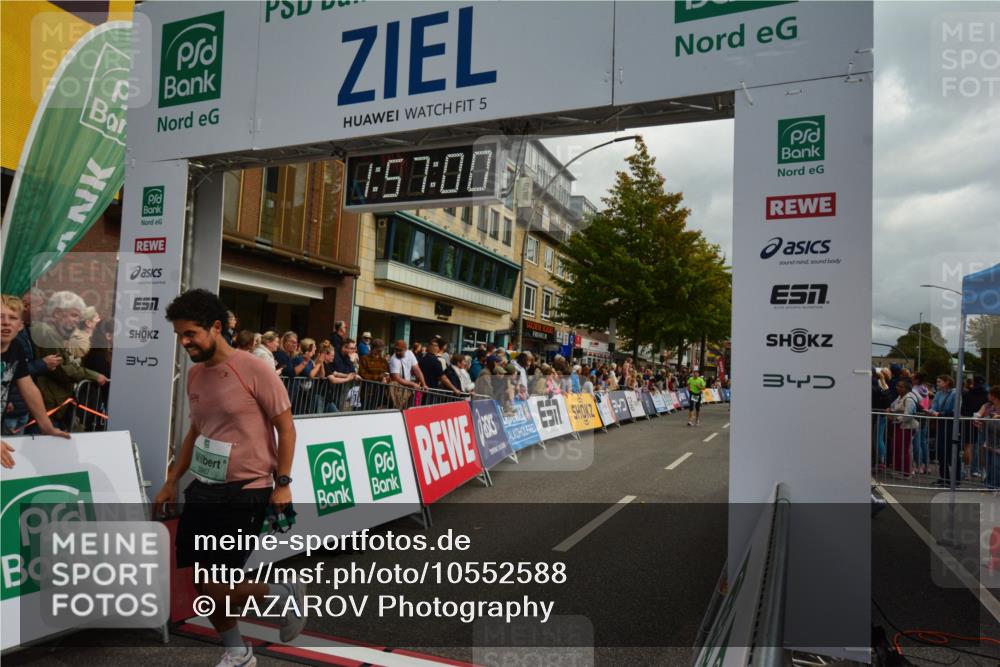 20.09.2026 - PSD Bank Halbmarathon LAZAROV Photography http://msf.ph/oto/10552588 20.09.2026 11:56:59 Ziel 1554, 1903, 2079, 2354, 2416, 3079, 3442, 3784, 3822, 3927, 3967, 4671, 4734, 4752, 4753 meine-sportfotos.de