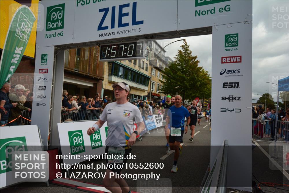 20.09.2026 - PSD Bank Halbmarathon LAZAROV Photography http://msf.ph/oto/10552600 20.09.2026 11:57:07 Ziel 1249, 1685, 1700, 1986, 2079, 2104, 2354, 3079, 3442, 3640, 3784, 3927, 4302, 4464, 4671, 4752, 4753 meine-sportfotos.de