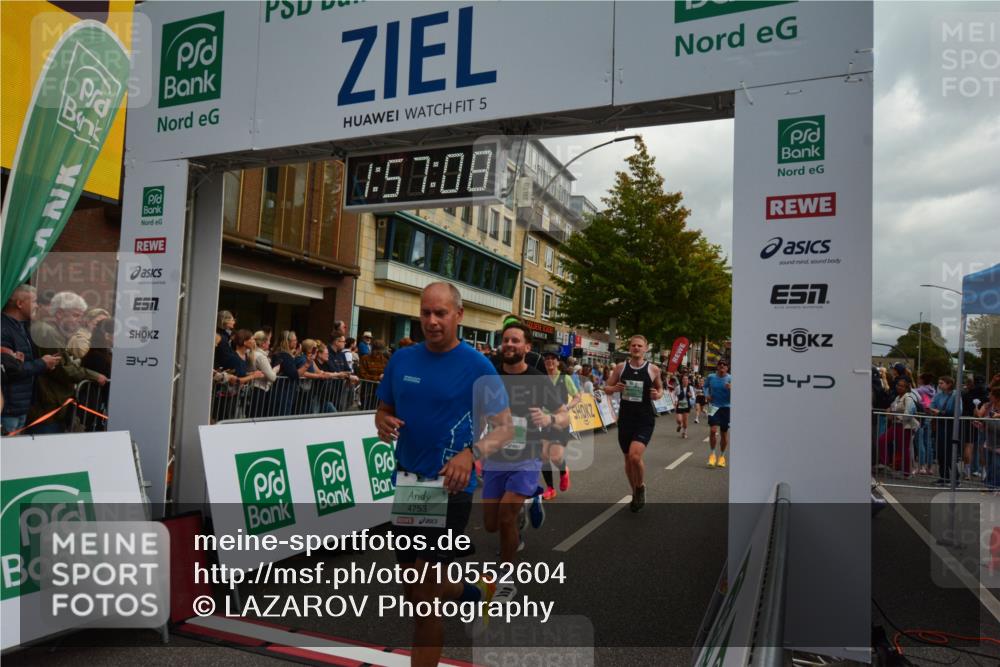 20.09.2026 - PSD Bank Halbmarathon LAZAROV Photography http://msf.ph/oto/10552604 20.09.2026 11:57:07 Ziel 1249, 1685, 1700, 1986, 2079, 2104, 2354, 3079, 3442, 3640, 3784, 3927, 4302, 4464, 4671, 4752, 4753 meine-sportfotos.de