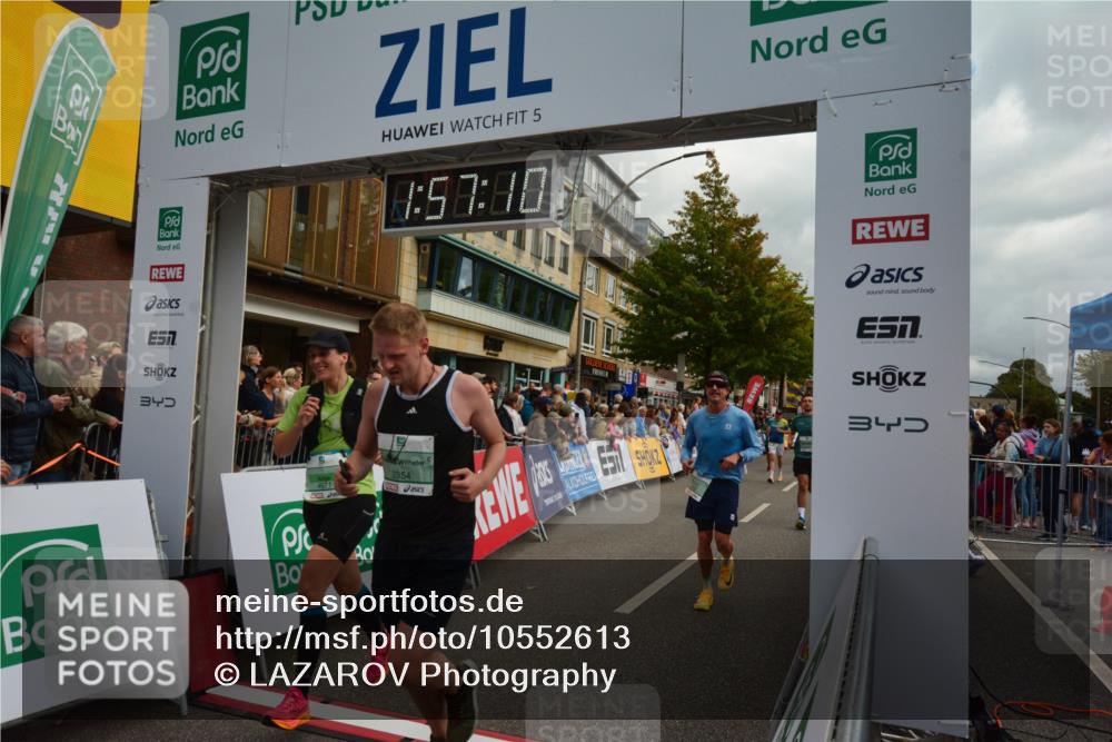 20.09.2026 - PSD Bank Halbmarathon LAZAROV Photography http://msf.ph/oto/10552613 20.09.2026 11:57:09 Ziel 1249, 1263, 1685, 1700, 1986, 2079, 2104, 2354, 2421, 2480, 3079, 3442, 3640, 3784, 3927, 4302, 4464, 4671, 4752, 4753 meine-sportfotos.de