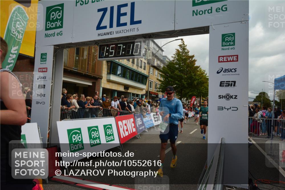 20.09.2026 - PSD Bank Halbmarathon LAZAROV Photography http://msf.ph/oto/10552616 20.09.2026 11:57:09 Ziel 1249, 1263, 1685, 1700, 1986, 2079, 2104, 2354, 2421, 2480, 3079, 3442, 3640, 3784, 3927, 4302, 4464, 4671, 4752, 4753 meine-sportfotos.de