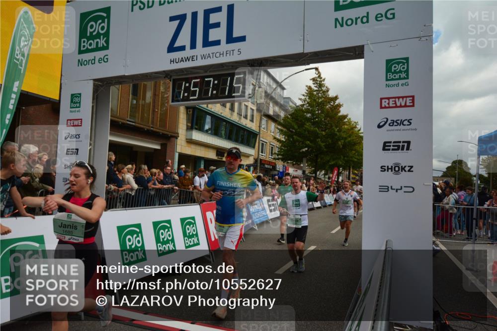 20.09.2026 - PSD Bank Halbmarathon LAZAROV Photography http://msf.ph/oto/10552627 20.09.2026 11:57:15 Ziel 1019, 1249, 1263, 1685, 1700, 1986, 2104, 2354, 2421, 2480, 3640, 3645, 4302, 4464, 4671, 4724, 4752 meine-sportfotos.de