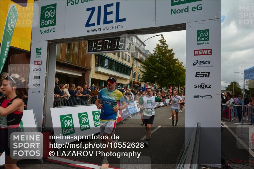 20.09.2026 - PSD Bank Halbmarathon LAZAROV Photography http://msf.ph/oto/10552628 20.09.2026 11:57:15 Ziel 1019, 1249, 1263, 1685, 1700, 1986, 2104, 2354, 2421, 2480, 3640, 3645, 4302, 4464, 4671, 4724, 4752 meine-sportfotos.de