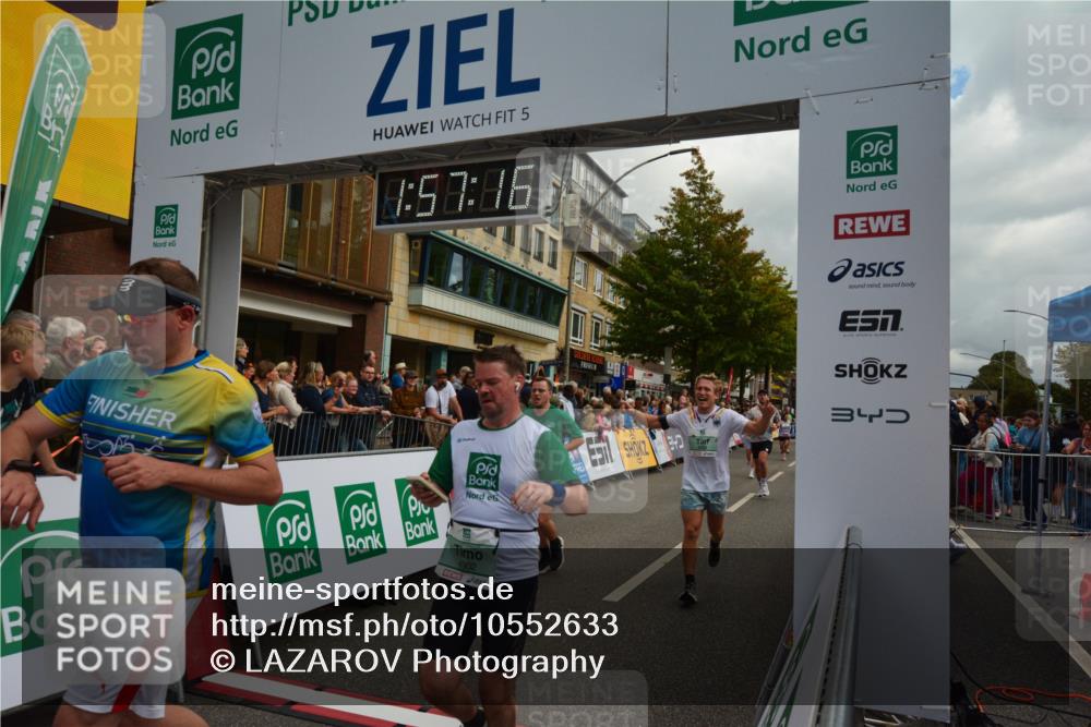 20.09.2026 - PSD Bank Halbmarathon LAZAROV Photography http://msf.ph/oto/10552633 20.09.2026 11:57:16 Ziel 1019, 1092, 1249, 1263, 1685, 1700, 1986, 2104, 2421, 2480, 3640, 3645, 4295, 4302, 4464, 4531, 4724, 4752 meine-sportfotos.de