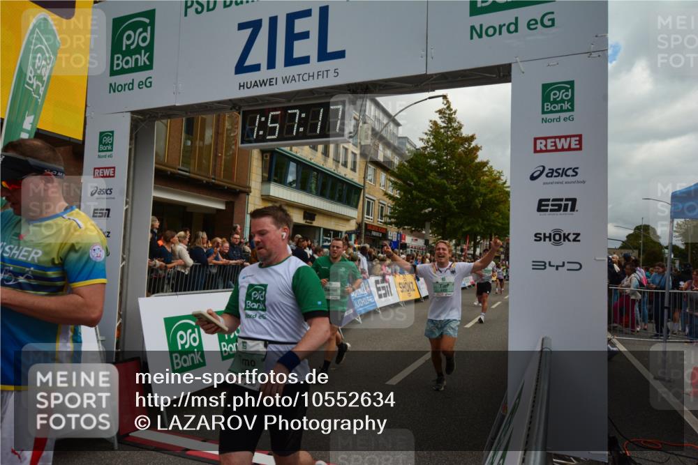 20.09.2026 - PSD Bank Halbmarathon LAZAROV Photography http://msf.ph/oto/10552634 20.09.2026 11:57:16 Ziel 1019, 1092, 1249, 1263, 1685, 1700, 1986, 2104, 2421, 2480, 3640, 3645, 4295, 4302, 4464, 4531, 4724, 4752 meine-sportfotos.de