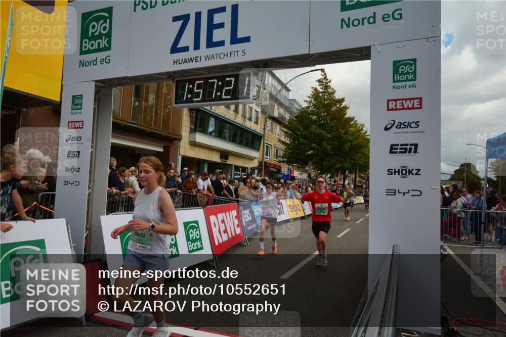 20.09.2026 - PSD Bank Halbmarathon LAZAROV Photography http://msf.ph/oto/10552651 20.09.2026 11:57:20 Ziel 1019, 1092, 1249, 1263, 1685, 1791, 1986, 2421, 2480, 3640, 3645, 4295, 4302, 4464, 4531, 4724 meine-sportfotos.de