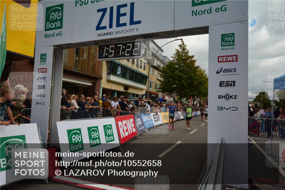20.09.2026 - PSD Bank Halbmarathon LAZAROV Photography http://msf.ph/oto/10552658 20.09.2026 11:57:22 Ziel 1019, 1092, 1263, 1332, 1791, 1986, 2421, 2480, 3029, 3640, 3645, 4295, 4302, 4464, 4531, 4724 meine-sportfotos.de