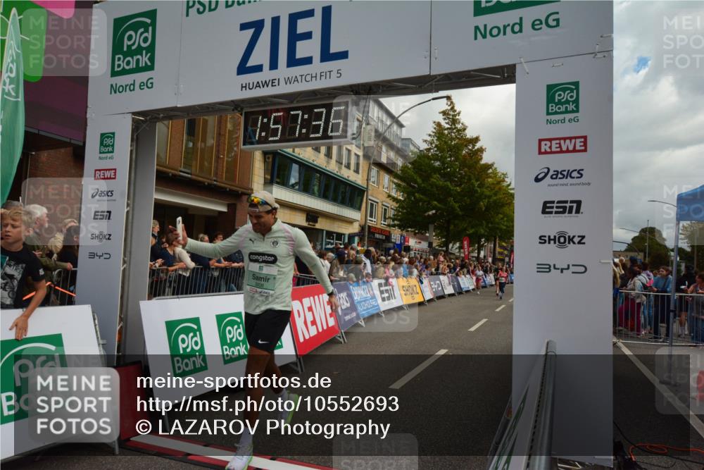 20.09.2026 - PSD Bank Halbmarathon LAZAROV Photography http://msf.ph/oto/10552693 20.09.2026 11:57:36 Ziel 1332, 1761, 2052, 2092, 2148, 2253, 2540, 3008, 3029, 3256, 3260, 3374, 4489 meine-sportfotos.de