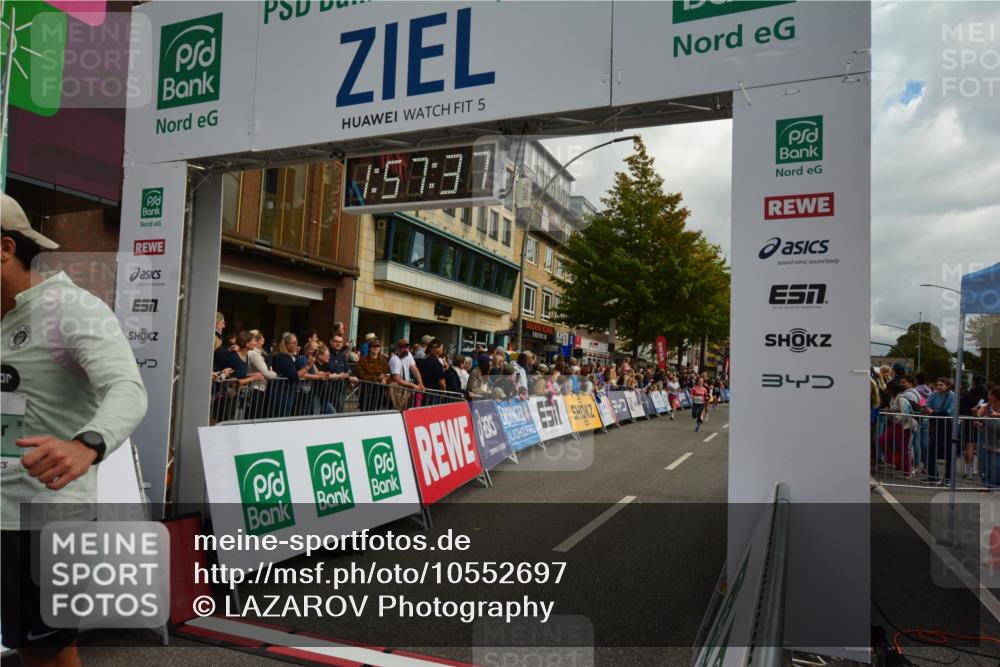 20.09.2026 - PSD Bank Halbmarathon LAZAROV Photography http://msf.ph/oto/10552697 20.09.2026 11:57:36 Ziel 1332, 1761, 2052, 2092, 2148, 2253, 2540, 3008, 3029, 3256, 3260, 3374, 4489 meine-sportfotos.de