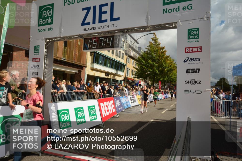 20.09.2026 - PSD Bank Halbmarathon LAZAROV Photography http://msf.ph/oto/10552699 20.09.2026 11:57:40 Ziel 1052, 1301, 1761, 2052, 2092, 2148, 2253, 2540, 3008, 3029, 3256, 3260, 3374, 3624, 3935, 4489 meine-sportfotos.de