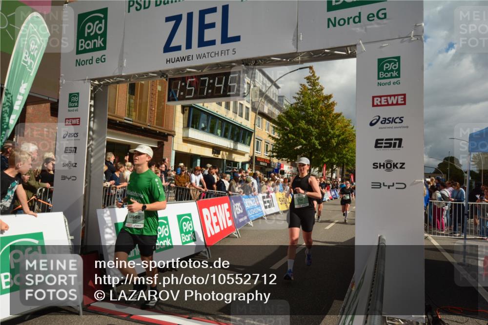 20.09.2026 - PSD Bank Halbmarathon LAZAROV Photography http://msf.ph/oto/10552712 20.09.2026 11:57:44 Ziel 1052, 1301, 1711, 1761, 2052, 2092, 2148, 2253, 2540, 2846, 3256, 3260, 3374, 3624, 3762, 3935, 4489 meine-sportfotos.de