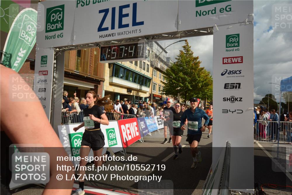 20.09.2026 - PSD Bank Halbmarathon LAZAROV Photography http://msf.ph/oto/10552719 20.09.2026 11:57:46 Ziel 1052, 1301, 1709, 1711, 1761, 2052, 2092, 2148, 2253, 2540, 2846, 3107, 3256, 3260, 3374, 3624, 3762, 3935, 4489 meine-sportfotos.de