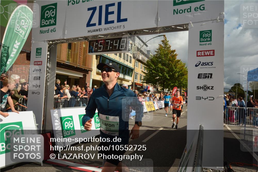 20.09.2026 - PSD Bank Halbmarathon LAZAROV Photography http://msf.ph/oto/10552725 20.09.2026 11:57:47 Ziel 1052, 1301, 1709, 1711, 1761, 2052, 2092, 2148, 2253, 2540, 2846, 3107, 3256, 3374, 3624, 3762, 3935, 4489, 4589 meine-sportfotos.de