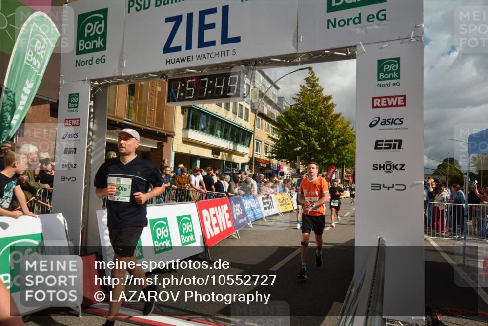 20.09.2026 - PSD Bank Halbmarathon LAZAROV Photography http://msf.ph/oto/10552727 20.09.2026 11:57:48 Ziel 1052, 1301, 1709, 1711, 1761, 2052, 2092, 2148, 2253, 2540, 2846, 3107, 3256, 3374, 3624, 3762, 3935, 4489, 4589 meine-sportfotos.de