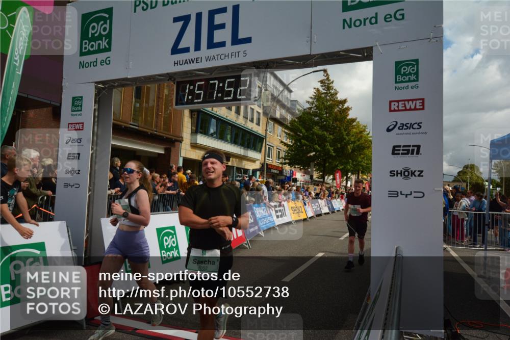20.09.2026 - PSD Bank Halbmarathon LAZAROV Photography http://msf.ph/oto/10552738 20.09.2026 11:57:52 Ziel 1052, 1210, 1301, 1530, 1709, 1711, 2092, 2253, 2531, 2540, 2846, 2935, 3107, 3280, 3374, 3624, 3762, 3935, 3941, 4327, 4589, 4610 meine-sportfotos.de
