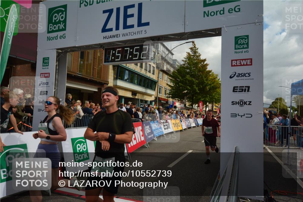20.09.2026 - PSD Bank Halbmarathon LAZAROV Photography http://msf.ph/oto/10552739 20.09.2026 11:57:52 Ziel 1052, 1210, 1301, 1530, 1709, 1711, 2092, 2253, 2531, 2540, 2846, 2935, 3107, 3280, 3374, 3624, 3762, 3935, 3941, 4327, 4589, 4610 meine-sportfotos.de
