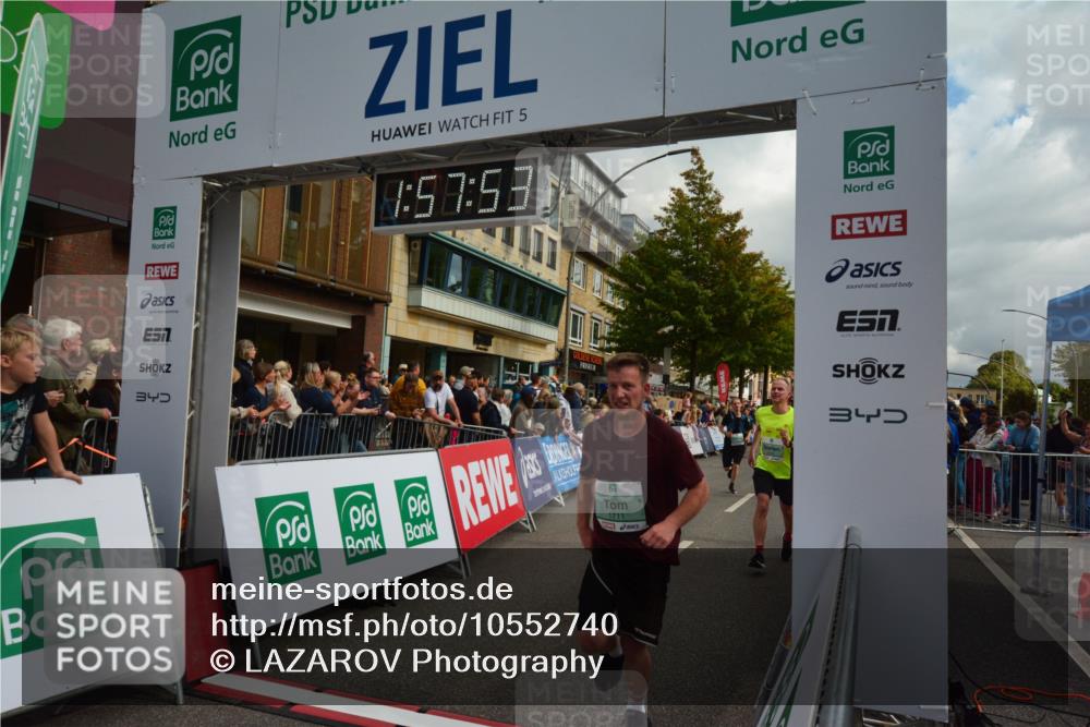 20.09.2026 - PSD Bank Halbmarathon LAZAROV Photography http://msf.ph/oto/10552740 20.09.2026 11:57:53 Ziel 1052, 1210, 1301, 1530, 1709, 1711, 2092, 2253, 2531, 2540, 2846, 2935, 3107, 3280, 3374, 3624, 3762, 3935, 3941, 4327, 4589, 4610 meine-sportfotos.de