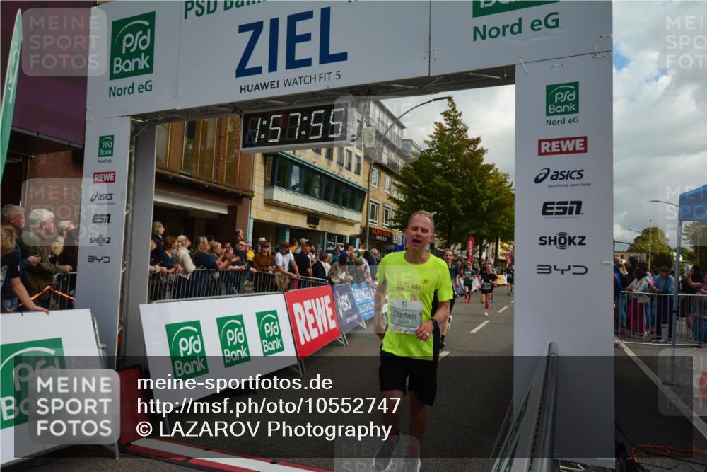 20.09.2026 - PSD Bank Halbmarathon LAZAROV Photography http://msf.ph/oto/10552747 20.09.2026 11:57:54 Ziel 1052, 1210, 1301, 1530, 1709, 1711, 2092, 2531, 2846, 2935, 3107, 3280, 3624, 3762, 3935, 3941, 4327, 4589, 4610 meine-sportfotos.de