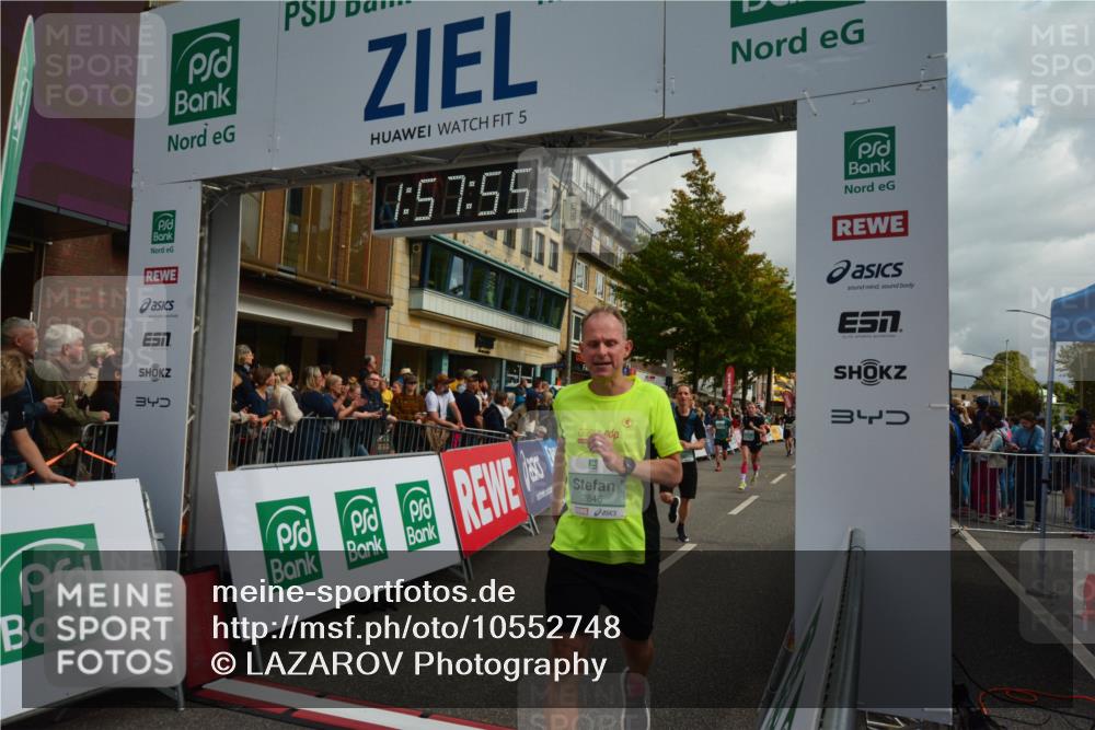 20.09.2026 - PSD Bank Halbmarathon LAZAROV Photography http://msf.ph/oto/10552748 20.09.2026 11:57:54 Ziel 1052, 1210, 1301, 1530, 1709, 1711, 2092, 2531, 2846, 2935, 3107, 3280, 3624, 3762, 3935, 3941, 4327, 4589, 4610 meine-sportfotos.de