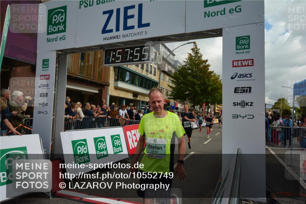 20.09.2026 - PSD Bank Halbmarathon LAZAROV Photography http://msf.ph/oto/10552749 20.09.2026 11:57:55 Ziel 1052, 1210, 1301, 1530, 1709, 1711, 2531, 2846, 2935, 3107, 3280, 3624, 3762, 3935, 3941, 4327, 4589, 4610 meine-sportfotos.de