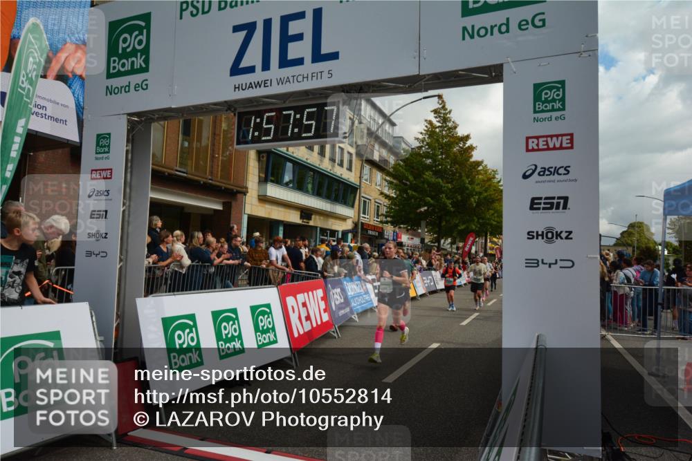20.09.2026 - PSD Bank Halbmarathon LAZAROV Photography http://msf.ph/oto/10552814 20.09.2026 11:57:57 Ziel 1052, 1210, 1301, 1530, 1709, 1711, 2531, 2846, 2935, 3107, 3280, 3624, 3762, 3941, 4327, 4589, 4610 meine-sportfotos.de