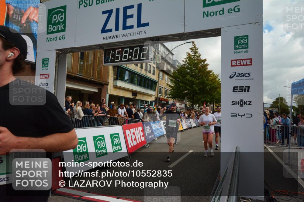 20.09.2026 - PSD Bank Halbmarathon LAZAROV Photography http://msf.ph/oto/10552835 20.09.2026 11:58:02 Ziel 1140, 1210, 1311, 1313, 1530, 1592, 1709, 2531, 2935, 3107, 3280, 3762, 3941, 4327, 4589, 4610 meine-sportfotos.de