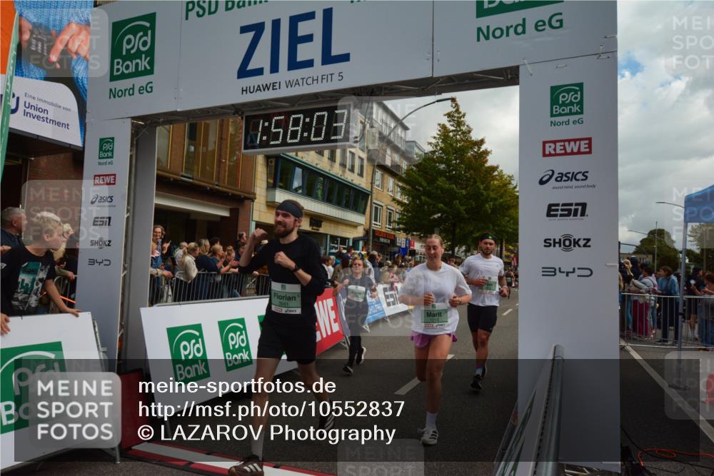 20.09.2026 - PSD Bank Halbmarathon LAZAROV Photography http://msf.ph/oto/10552837 20.09.2026 11:58:03 Ziel 1140, 1210, 1311, 1313, 1530, 1592, 1709, 2448, 2531, 2935, 3107, 3280, 3941, 4327, 4589, 4610 meine-sportfotos.de