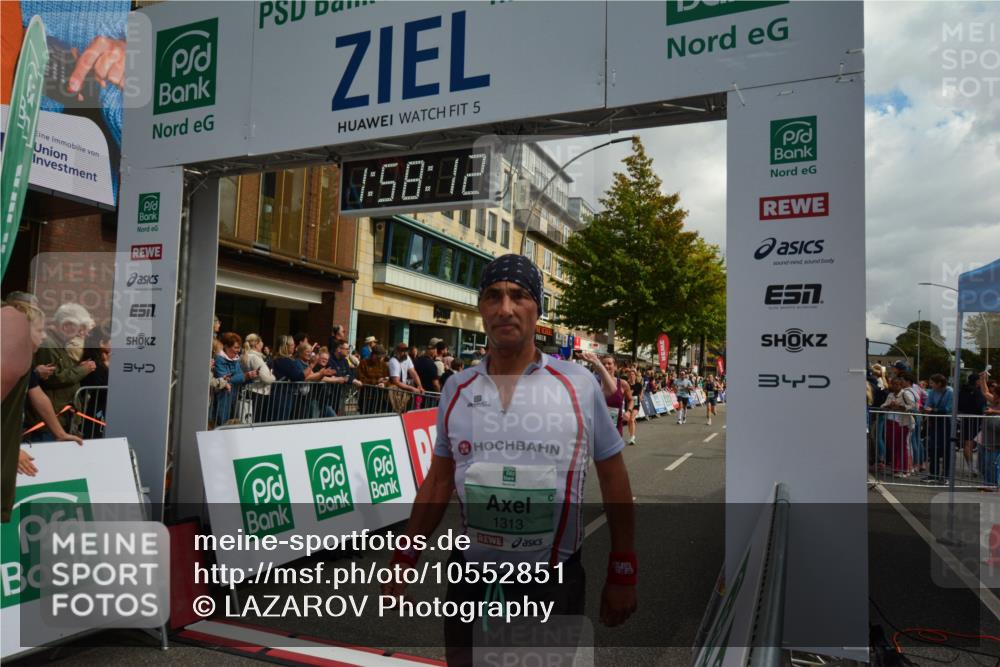 20.09.2026 - PSD Bank Halbmarathon LAZAROV Photography http://msf.ph/oto/10552851 20.09.2026 11:58:11 Ziel 1020, 1140, 1311, 1313, 1406, 1592, 2448, 2900, 2993, 4528, 4597, 4635, 4659 meine-sportfotos.de