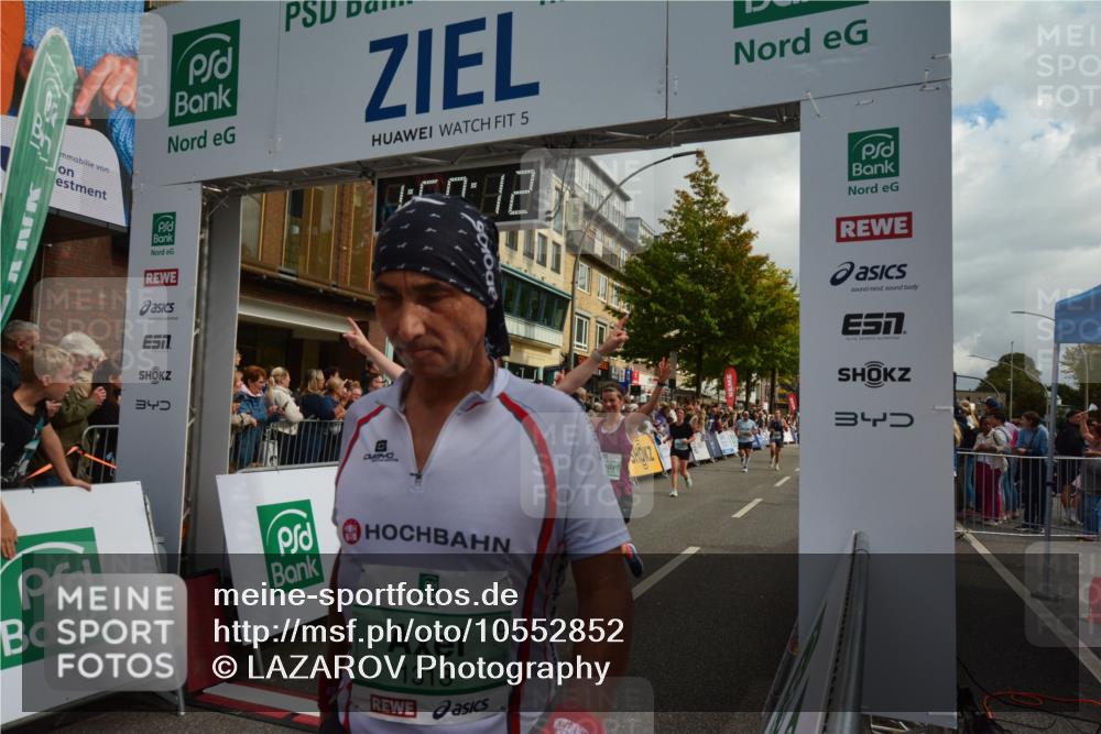 20.09.2026 - PSD Bank Halbmarathon LAZAROV Photography http://msf.ph/oto/10552852 20.09.2026 11:58:12 Ziel 1020, 1140, 1311, 1313, 1406, 1592, 2448, 2900, 2993, 4528, 4597, 4635, 4659 meine-sportfotos.de