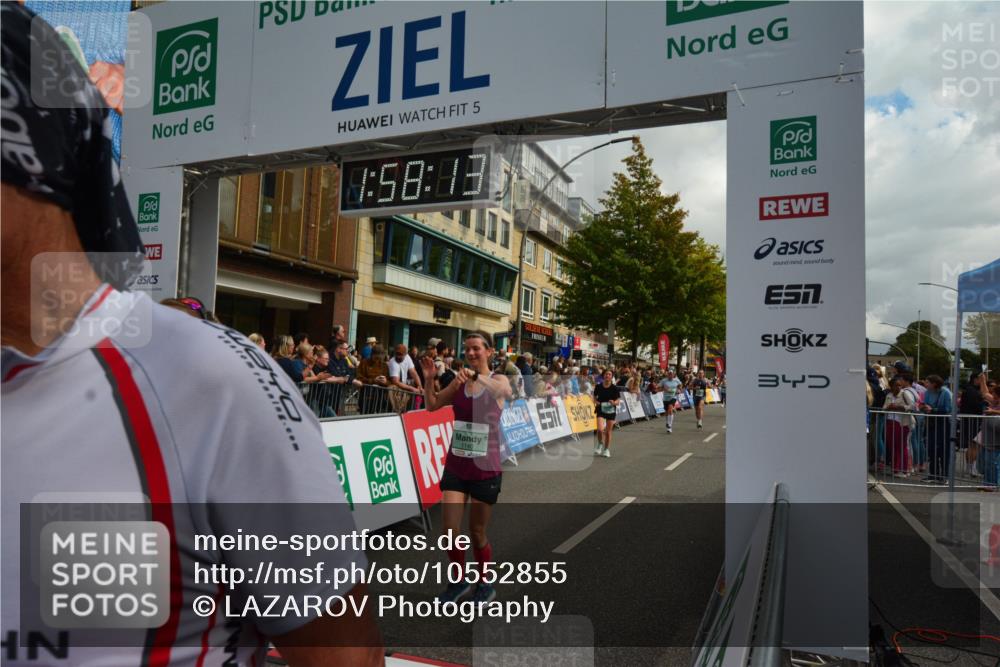 20.09.2026 - PSD Bank Halbmarathon LAZAROV Photography http://msf.ph/oto/10552855 20.09.2026 11:58:12 Ziel 1020, 1140, 1311, 1313, 1406, 1592, 2448, 2900, 2993, 4528, 4597, 4635, 4659 meine-sportfotos.de