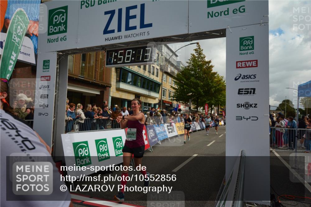 20.09.2026 - PSD Bank Halbmarathon LAZAROV Photography http://msf.ph/oto/10552856 20.09.2026 11:58:12 Ziel 1020, 1140, 1311, 1313, 1406, 1592, 2448, 2900, 2993, 4528, 4597, 4635, 4659 meine-sportfotos.de