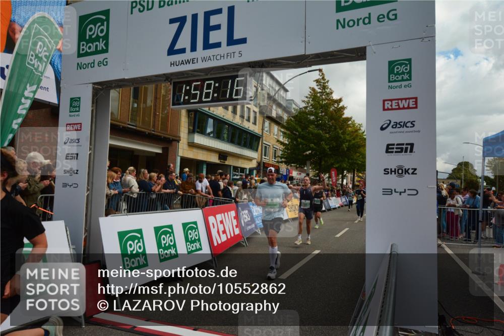 20.09.2026 - PSD Bank Halbmarathon LAZAROV Photography http://msf.ph/oto/10552862 20.09.2026 11:58:16 Ziel 1020, 1140, 1311, 1313, 1406, 1592, 2448, 2585, 2900, 2993, 4528, 4597, 4635, 4659 meine-sportfotos.de
