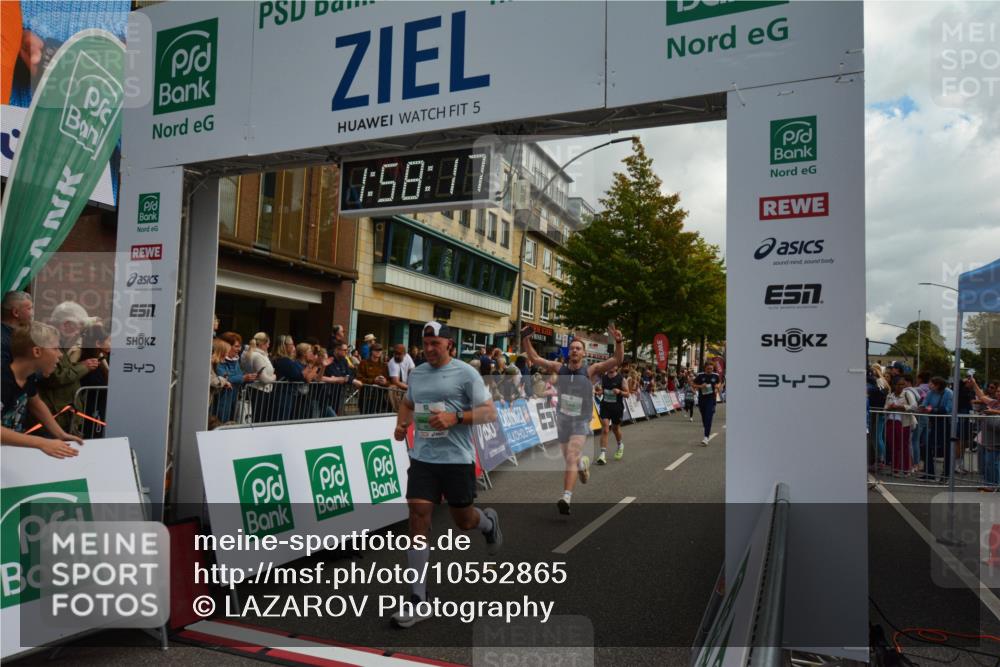 20.09.2026 - PSD Bank Halbmarathon LAZAROV Photography http://msf.ph/oto/10552865 20.09.2026 11:58:16 Ziel 1020, 1140, 1311, 1313, 1406, 1592, 2448, 2585, 2900, 2993, 4528, 4597, 4635, 4659 meine-sportfotos.de
