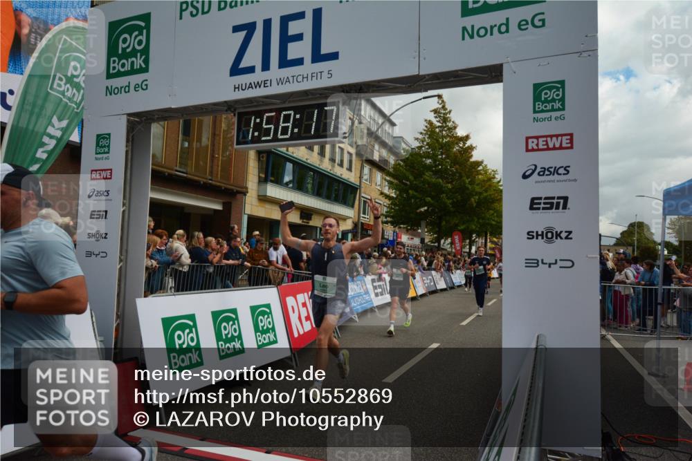 20.09.2026 - PSD Bank Halbmarathon LAZAROV Photography http://msf.ph/oto/10552869 20.09.2026 11:58:17 Ziel 1020, 1140, 1311, 1406, 1592, 2448, 2577, 2585, 2900, 2993, 4528, 4597, 4635, 4659, 4750 meine-sportfotos.de